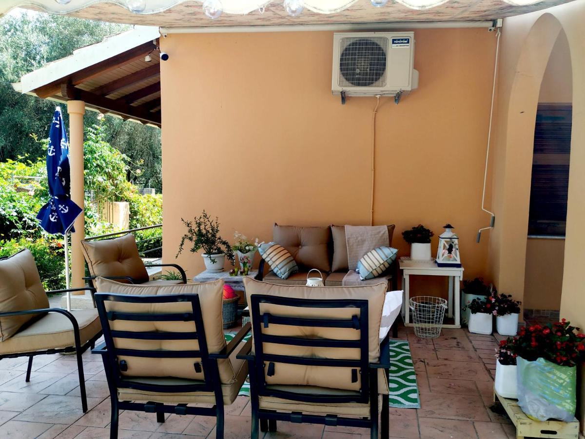 Family Holiday Apartment With Garden & Bbq Velonádes Zewnętrze zdjęcie
