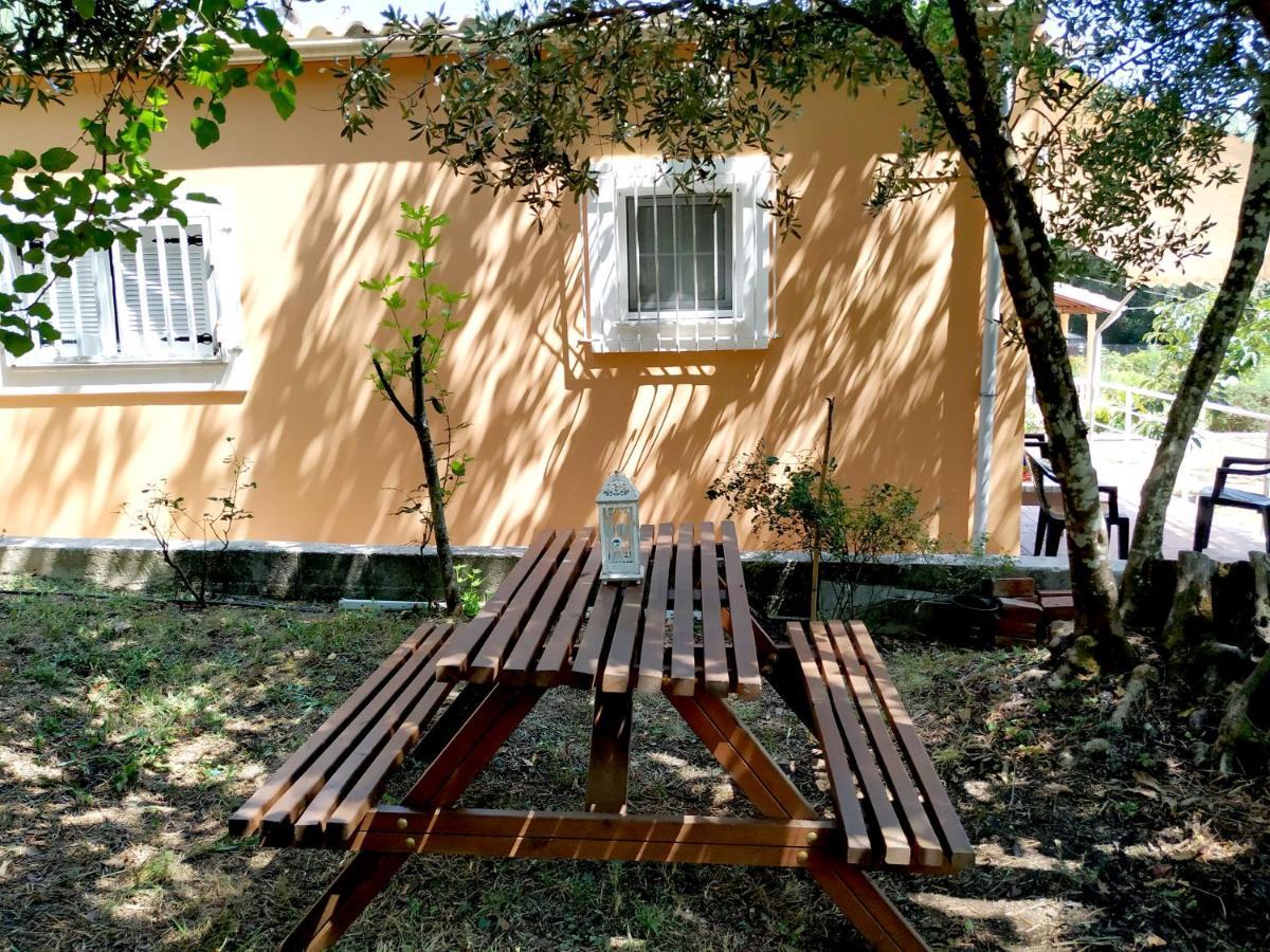 Family Holiday Apartment With Garden & Bbq Velonádes Zewnętrze zdjęcie