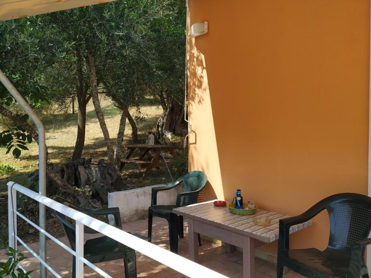 Family Holiday Apartment With Garden & Bbq Velonádes Zewnętrze zdjęcie