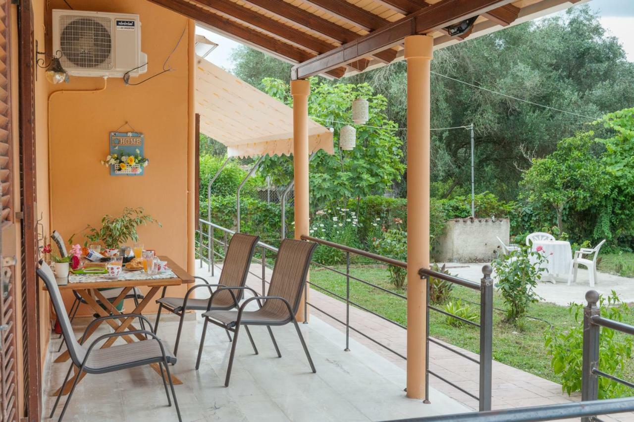 Family Holiday Apartment With Garden & Bbq Velonádes Zewnętrze zdjęcie